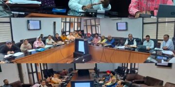 DC reviews Healthcare scenario in Poonch