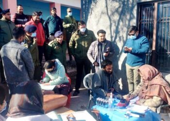 DC Rajouri conducts second visit to Badhaal to probe deaths; health teams intensify efforts
