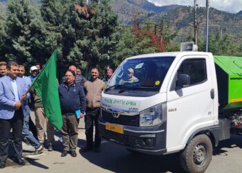 MC Ramban gets pick up van under CSR initiative