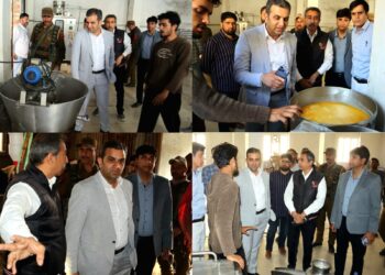 DC Ramban inspects Animal Husbandry Sector units established under HADP, IDDS