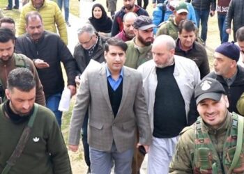 DC Srinagar holds Public Grievance Redressal Camp at Darbagh-Syedpora