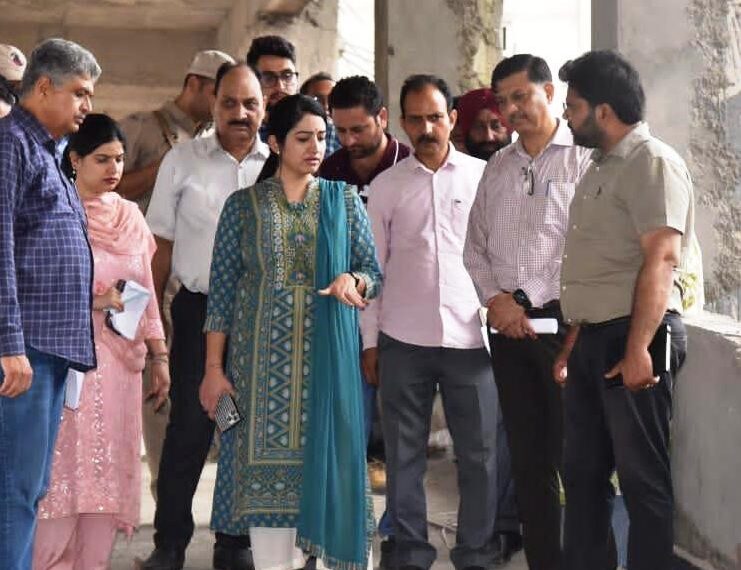 DC inspects progress of ongoing work on GMC Udhampur