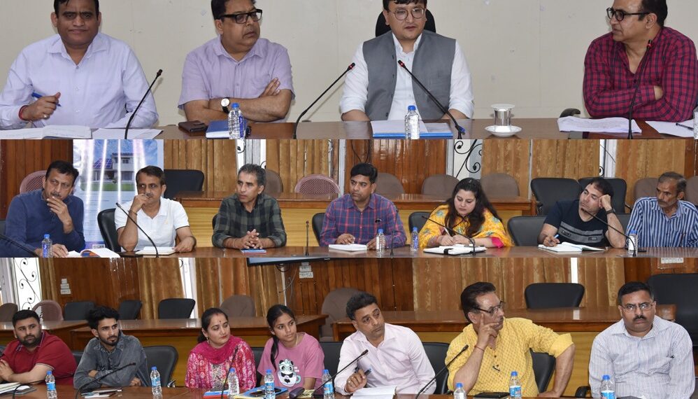 DC reviews implementation of PM Surya Ghar Muft Bijli Yojana in Udhampur