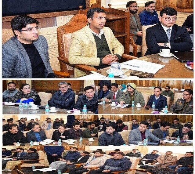 Div Com-K reviews arrangements for 6th Khelo India Winter Games at Gulmarg   