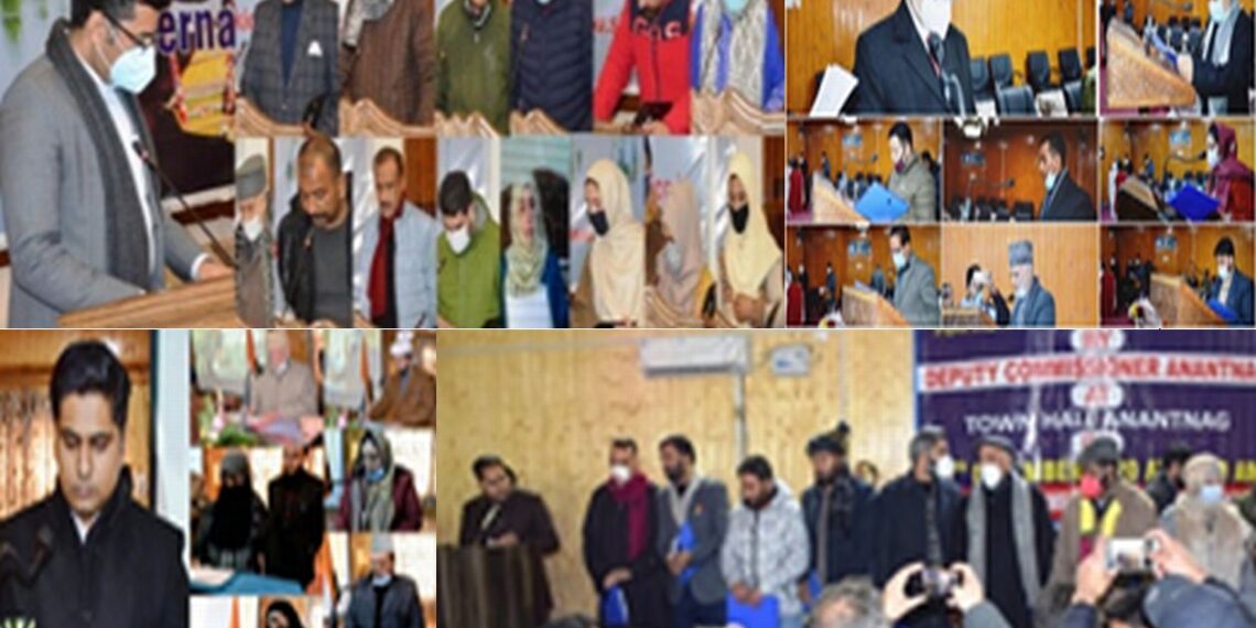 DDC members administered oath in Kashmir distts’
