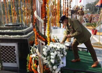 Felicitating families of slain cops very noble, history of JKP will be written in golden letters: DGP