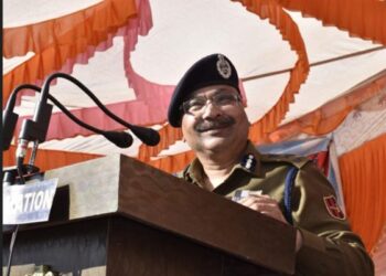 DGP Dilbag presides over closing ceremony of “Khelo Khel Bhuloo Nasha” at Doda, Inaugurates checking Plaza at Banihal
