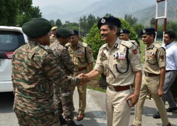 DGP J&K Visits Amarnath Yatra Base Camps, Reviews Security Plans, Other Arrangements