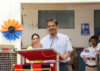DGP Swain inaugurates 5G-enabled i5 interactive panels for Smart Classes at PPS, Jammu
