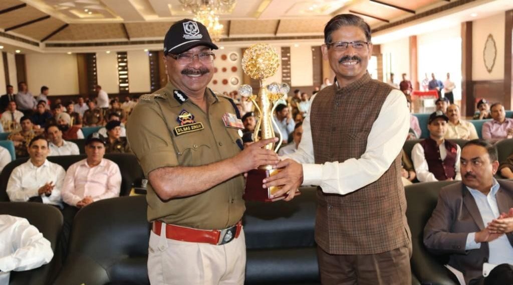 DGP Dilbag compliments SIA for effective investigations on celebrating it’s first raising day