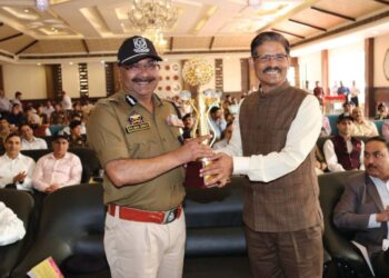 DGP Dilbag compliments SIA for effective investigations on celebrating it’s first raising day
