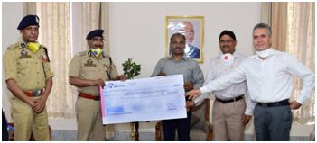 DGP presents cheque of Rs 9.47 crores for J&K relief fund to LG Murmu