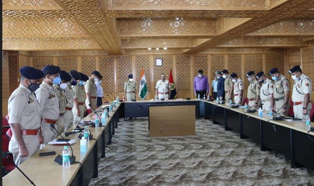 Improve investigation; use technology for better conviction rate of crimes: DGP to officers