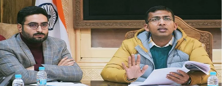 Div Com (K) for In-Situ De-Addiction Mechanism in Educational Institutions
