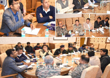 Div Com-(K) chairs meeting on Expansion of Civil Enclave at Srinagar Airport