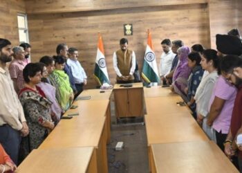 DIPR observes two minute silence in solidarity with Pahalgam victims