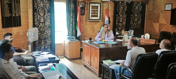 Director Sericulture takes stock of ongoing activities of deptt