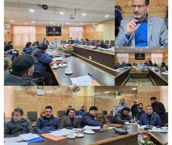 Dir SEK reviews Departmental Progress with CEOs of Kmr Divn