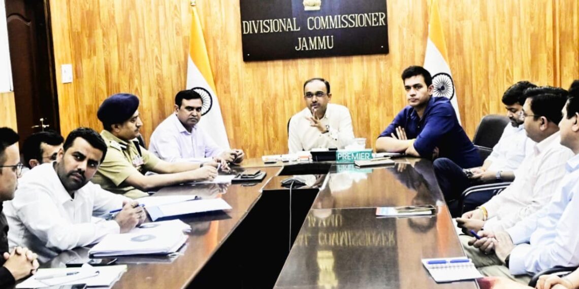 Div Com Jammu reviews arrangements for Darbar Move