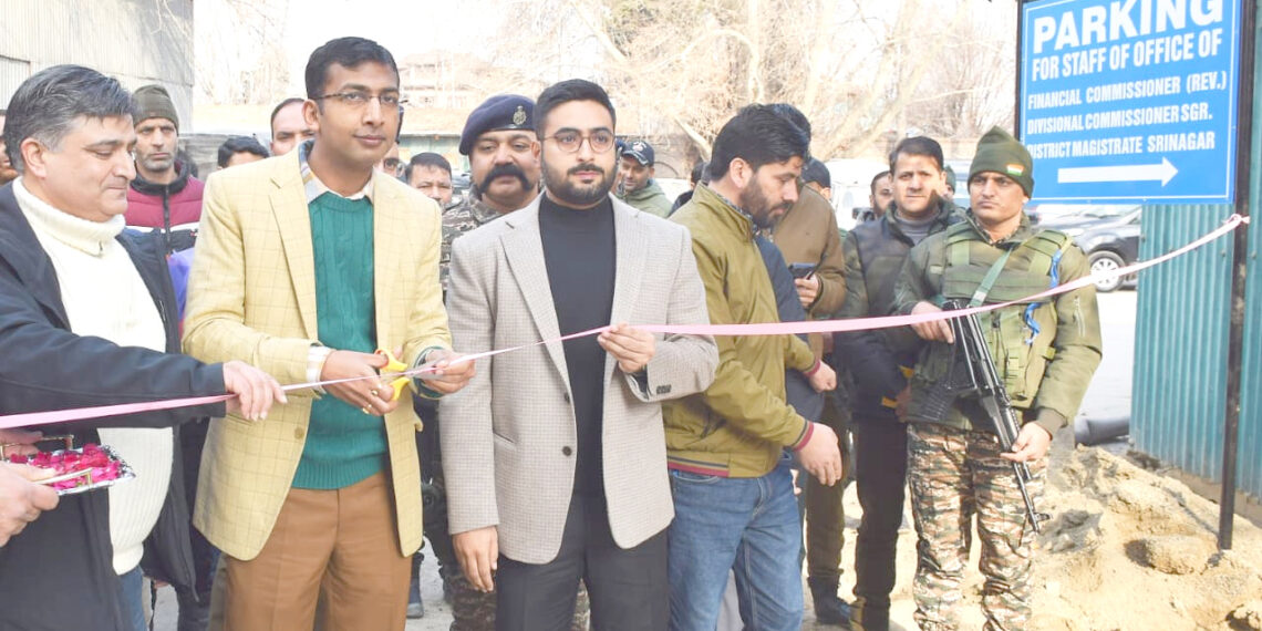 Div Com-(K) Inaugurates Parking Facility at Old Secretariat