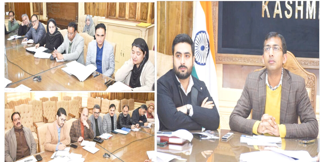 Div Com-(K) reviews progress on Jhelum Water Transport Project
