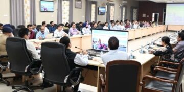 Div Com Jammu visits Samba, reviews developmental works, welfare schemes