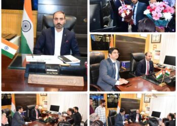 Dr. Basharat Qayoom, assumes Charge as Commissioner SMC, CEO SSCL
