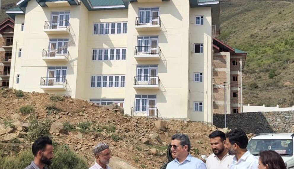 Dr Karwani inspects construction work in Transit Accommodations for PM Package Employees