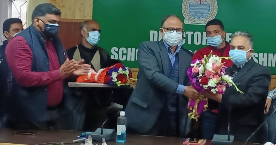 Dr Tasaduq Hussain Mir assumes charge as DSEK, Says “good,quality education the guarantee of great nations’