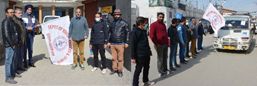 DYSSO Shopian flags-off 3 teams to various Jammu distts