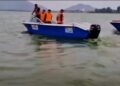 Dal Lake boat capsizes near Duck Park; one rescued, one still missing