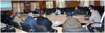 Don’t allow Agricultural land fragmentation: DC Budgam to officers