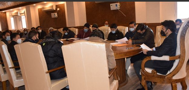 DC Kulgam reviews progress under Distt Capex Plan 2021-22