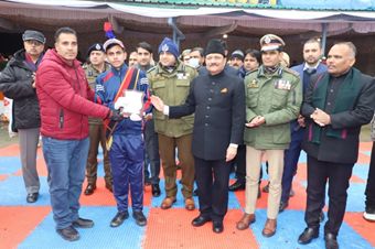 Defence Ministry awards Kirti Chakra to SgCt Rohit Kumar, Shuarya Chakra to Ct Mudasir Ahmad