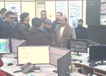 Ensure swift snow clearance, restoration of essential services across Kashmir: Dy CM