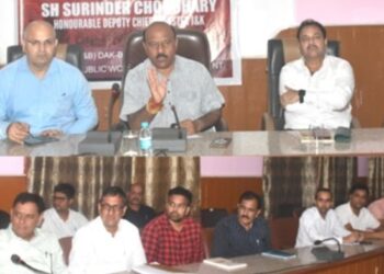 Dy CM holds introductory meeting with Distt Officers in Rajouri
