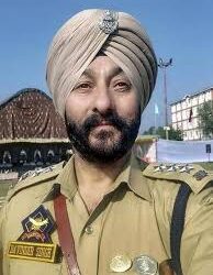 Tainted DSP Davinder Singh brought to Delhi