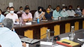 Dir Horticulture (J) reviews implementation of key schemes