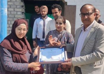 Dir JKEDI tours South Kashmir; stresses on importance of building innovative startups