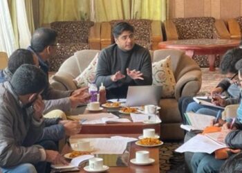 Dir Tourism (K) reviews preparations for winter season, recreation activities in Gulmarg