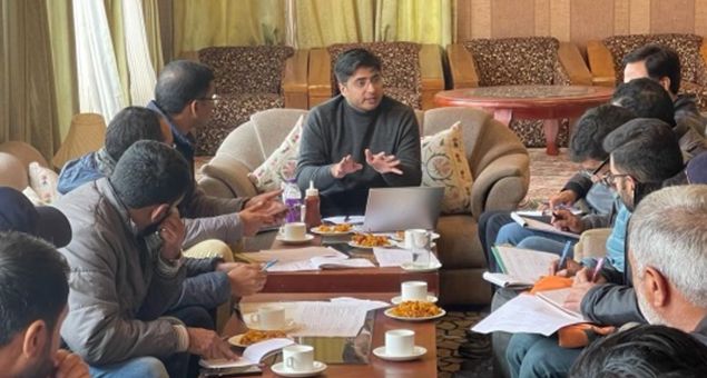 Dir Tourism (K) reviews preparations for winter season, recreation activities in Gulmarg