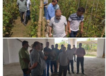 Director Agriculture Kashmir visits S.M Farm Tapper Kreeri, takes stock of Agriculture activities