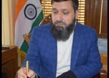 Dir RDD inaugurates “Vehj Moaj Public Park” at Vehil Shopian, Reviews RDD sector achievements