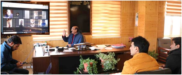Dir Horticulture reviews functioning of deptt in Ramban & Udhampur Distts
