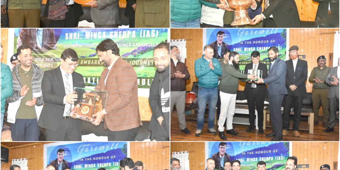 Distt Admin Baramulla bids farewell to outgoing DC