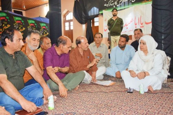 Safeena Beigh visits Delina, reviews arrangements for smooth observance of Muharram Processions