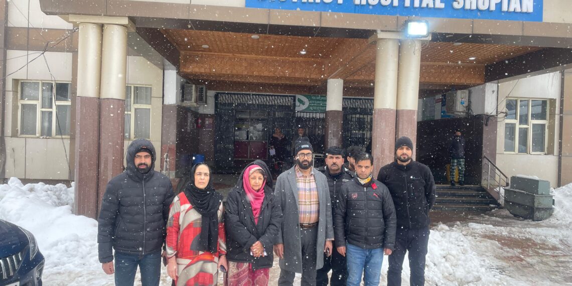 Distt Hospital Shopian Remains Operational Amid Severe Snowfall