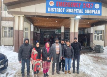 Distt Hospital Shopian Remains Operational Amid Severe Snowfall