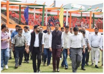 Kashmir Gears Up for Independence Day: Div Com Invites Public to Bakshi Stadium Celebrations