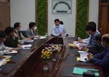 Div Com (J) reviews development activities, Covid control measures in districts